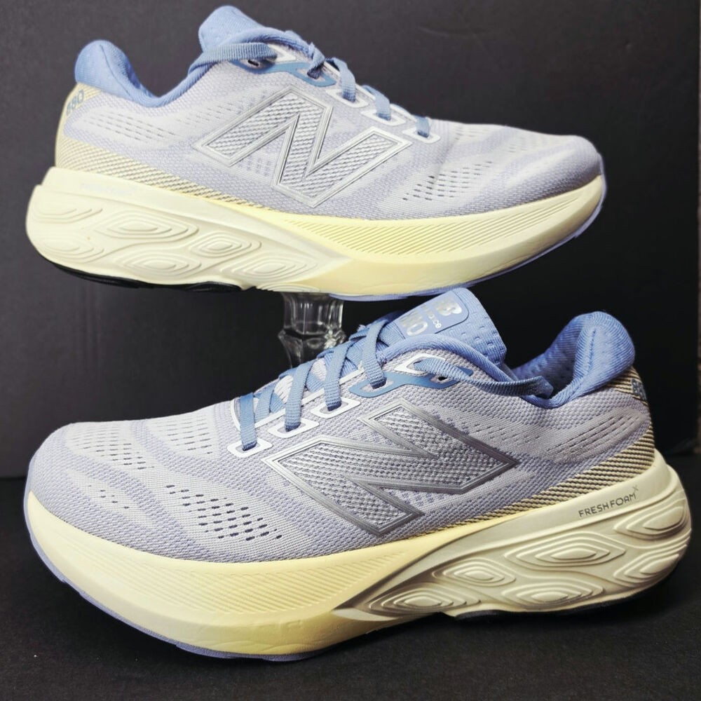 New balance Women 9 Comfy footwear @@